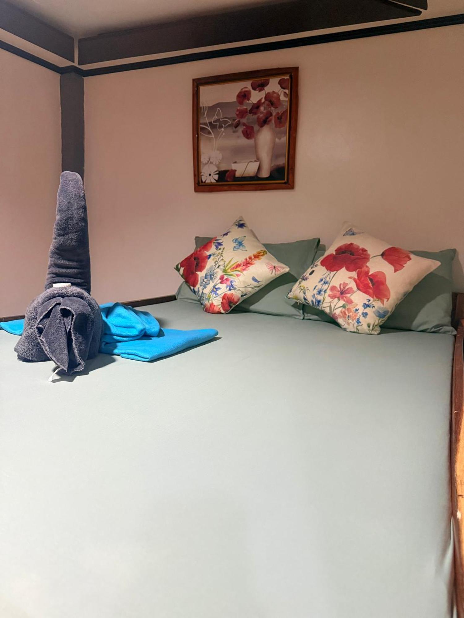 Lolo Bob'S Bed And Breakfast Ель-Нідо Екстер'єр фото