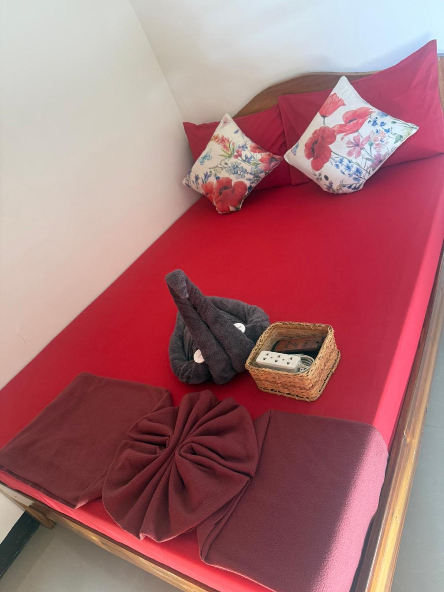 Lolo Bob'S Bed And Breakfast Ель-Нідо Екстер'єр фото